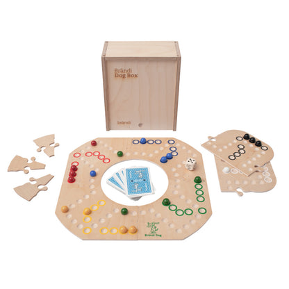 Brändi Dog Box Spielset komplett - Holz Brettspiel mit Spielbrett für 3-6 Spieler, bunten Murmeln Rot Blau Grün Gelb, Spielkarten, Würfel, Spielfiguren und Aufbewahrungsbox - Schweizer Familienspiel Swiss Made