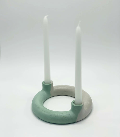 Aria Kerzenhalter aus Beton